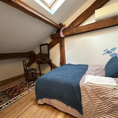 Ferienhaus Les Volets Bleus - Charming Townhouse *