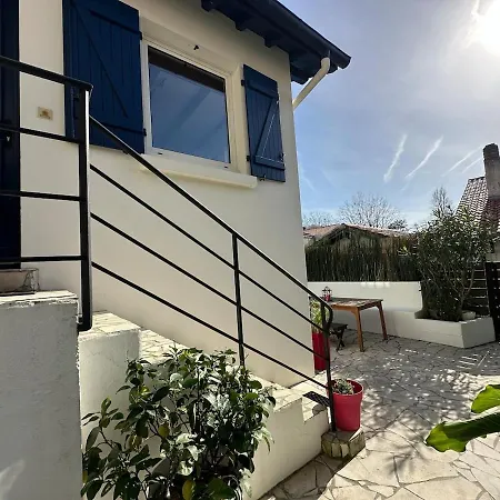 Ferienhaus Les Volets Bleus - Charming Townhouse *